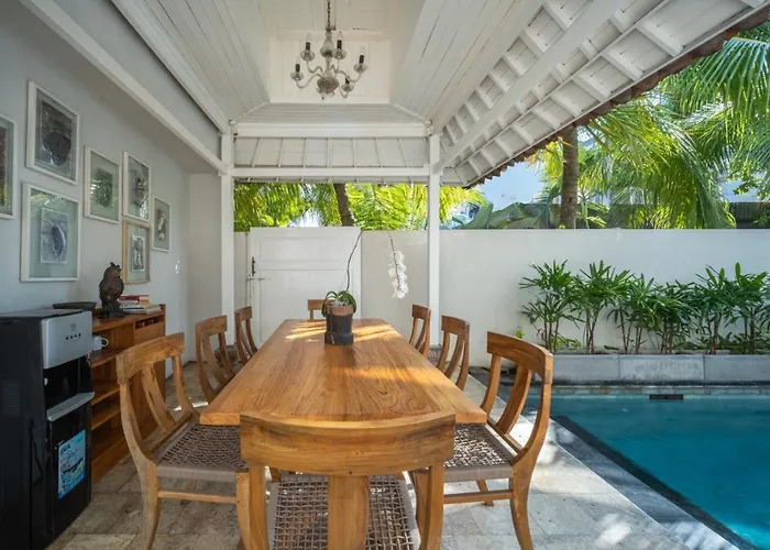Room & Vespa 4 - Central Seminyak Near Beach
