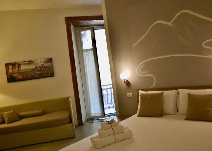 Hotel: Vicoli Di Napoli B&B