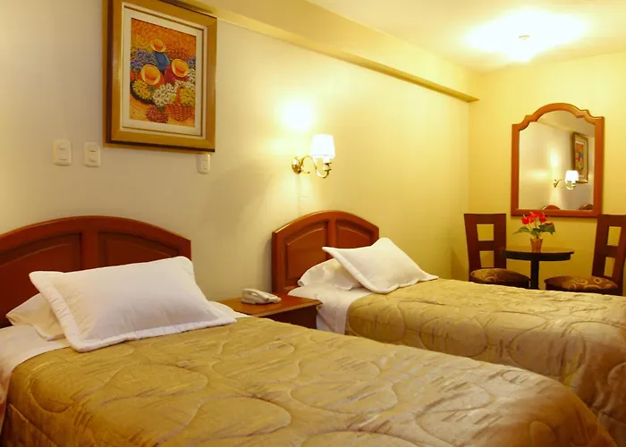 Airport Hotel: Hotel Manhattan Inn Airport