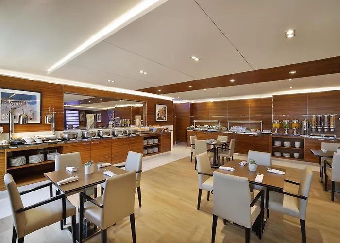 Hotel con piscina: Hilton Dubai The Walk