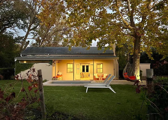 Villa: La Chataigne Wines & Guest Cottages