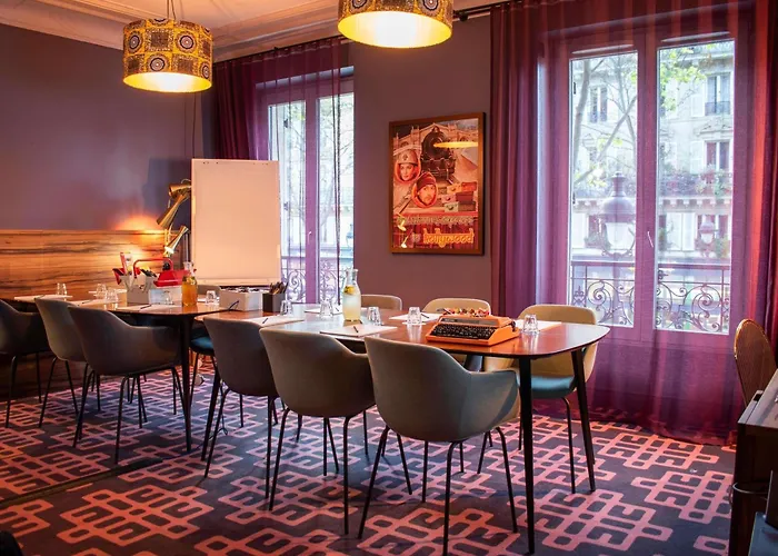 Pet Friendly hotel: 25Hours Hotel Terminus Nord