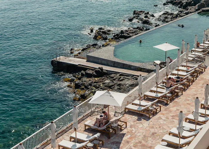 Les Roches Rouges, a Beaumier hotel