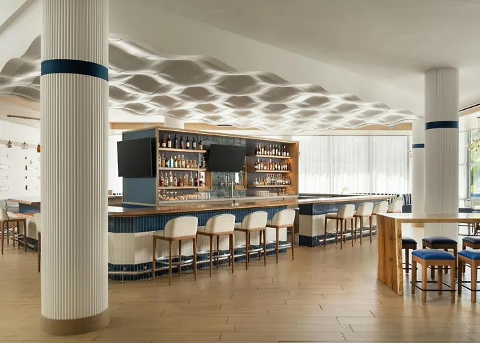 Maritime Hotel Fort Lauderdale Airport & Cruiseport