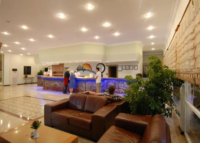  Club Dizalya