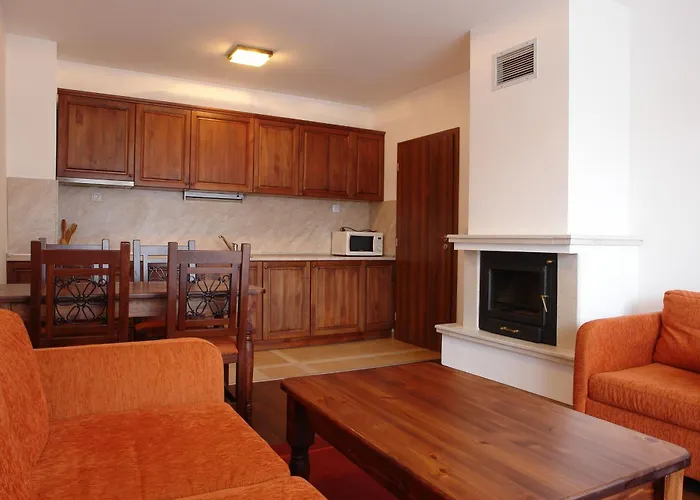 Winslow Infinity Aparthotel