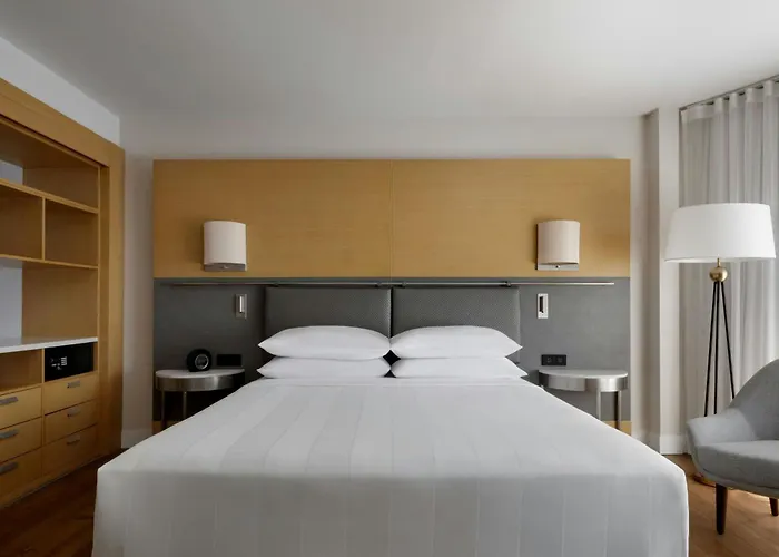 Marriott Chateau Champlain