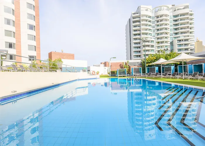 Hot Tub in Room Residence On Langley Park