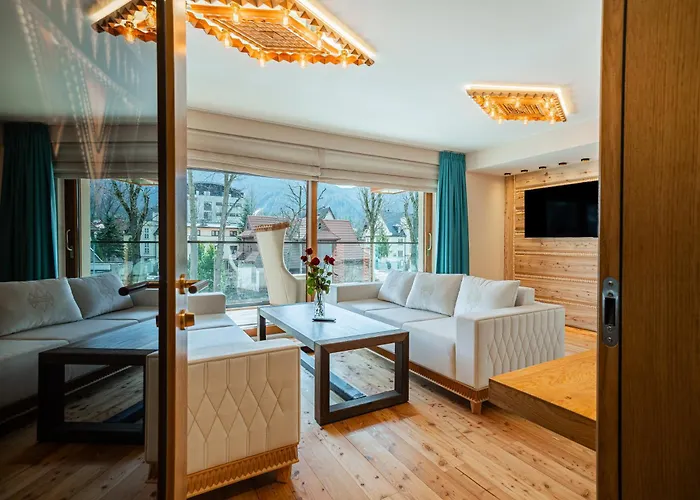 Mountain Diamond Resort
