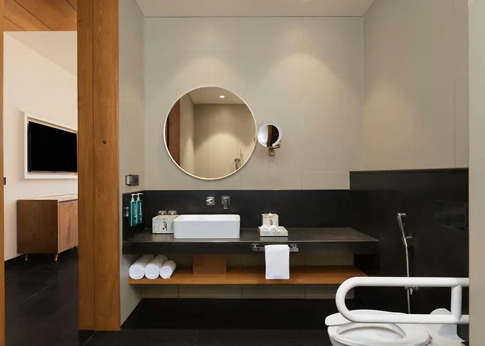 Hilton Hyderabad Genome Valley Resort&Spa