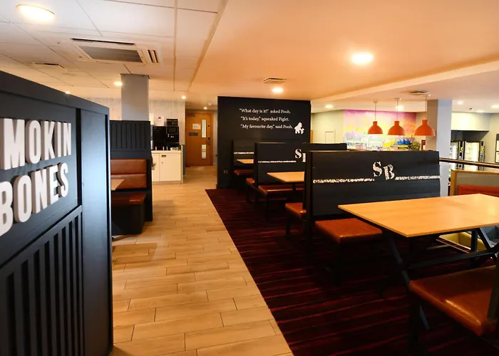 Сity center hotels Travelodge Plus Galway