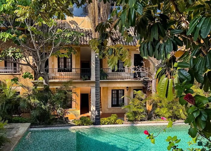Family resorts Casa De Adobe Gallery & Luxury Boutique