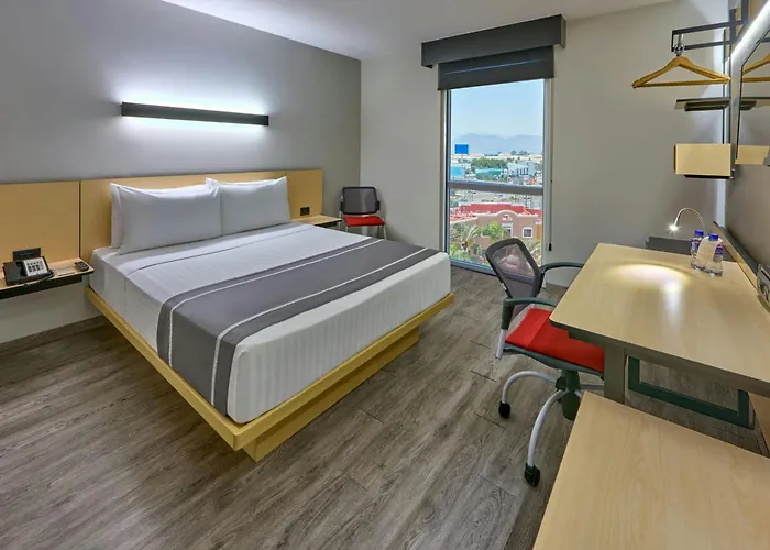 City Express Plus By Marriott Guadalajara