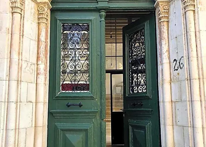 The Hostels Le Mat
