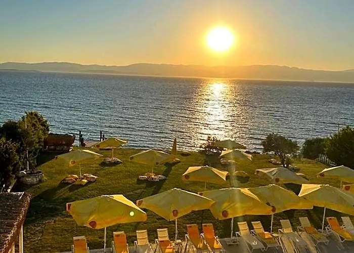 Life Point Hotel