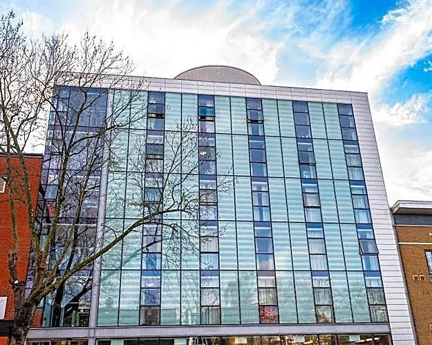 Davies Court