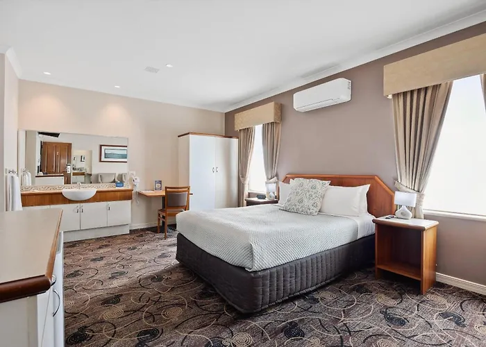 Quality Hotel Bayswater