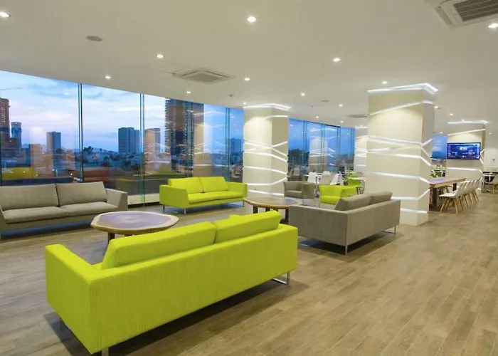  Holiday Inn Express & Suites Puebla Angelopolis By Ihg