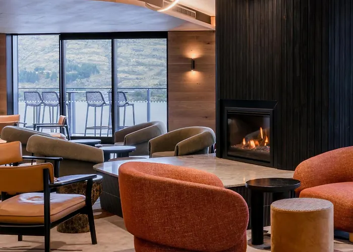 Oaks Queenstown Shores Resort