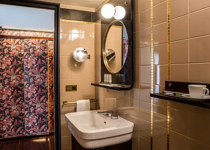 Boutique hotels Du Rond-Point Des Champs-Elysees - Esprit De France