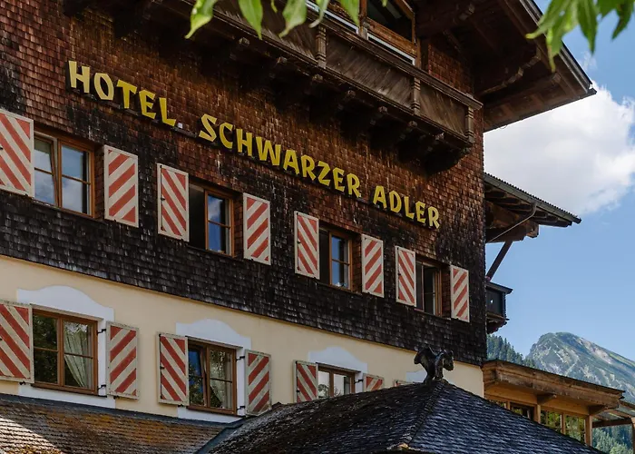 Hotel mit Hund Schwarzer Adler
