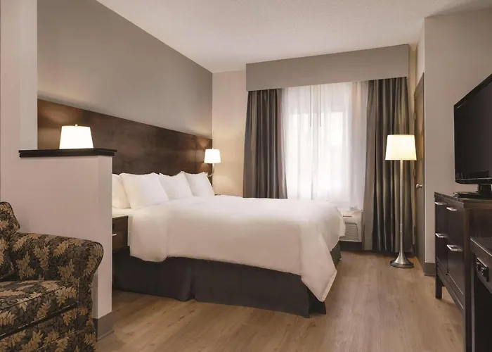 Radisson Hotel & Conference Center Rockford