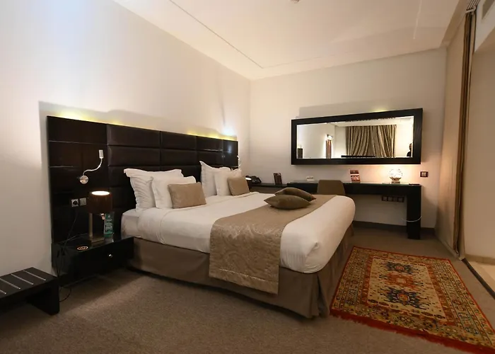 Business Hotel