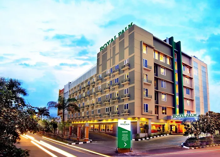 Royal Palm Hotel & Conference Center Cengkareng