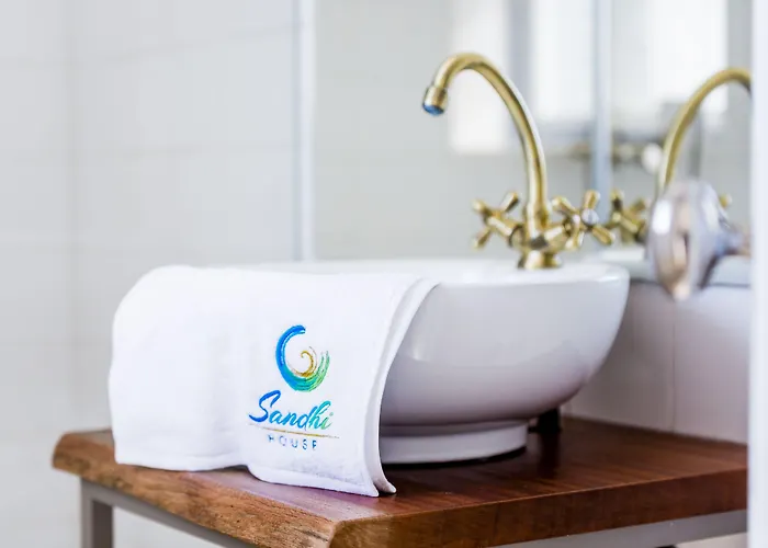 Sandhi House - Yoga & Wellness