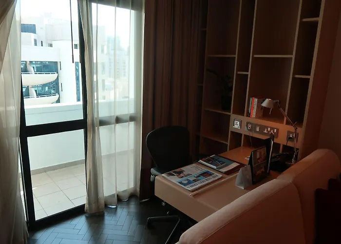 Fraser Suites