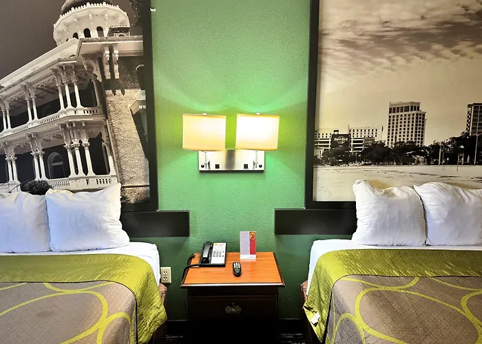 Motels Super 8 By Wyndham Hattiesburg North - University Area