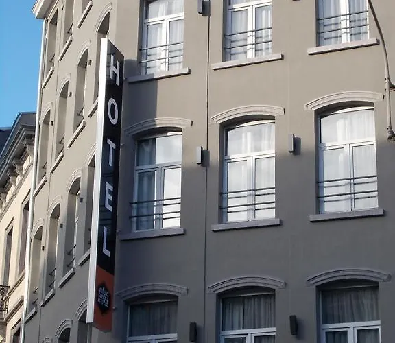 Auberge: Urban City Centre Hostel