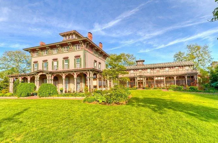 B&B only: Southern Mansion