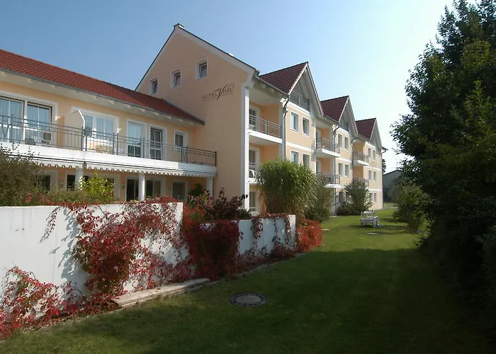 Ferienvermietung: Vallaster Appartements