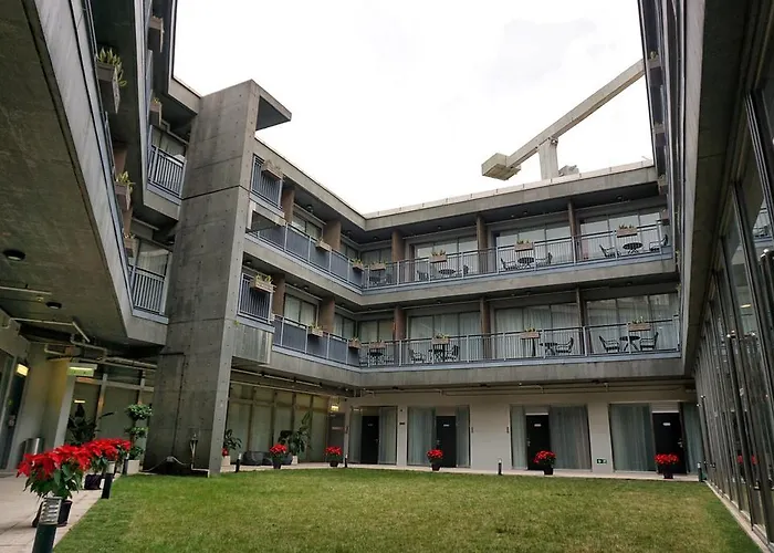 Hotel 3 stelle: Y Loft