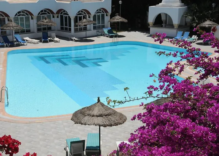 Ping Pong hotel: Hotel Menara