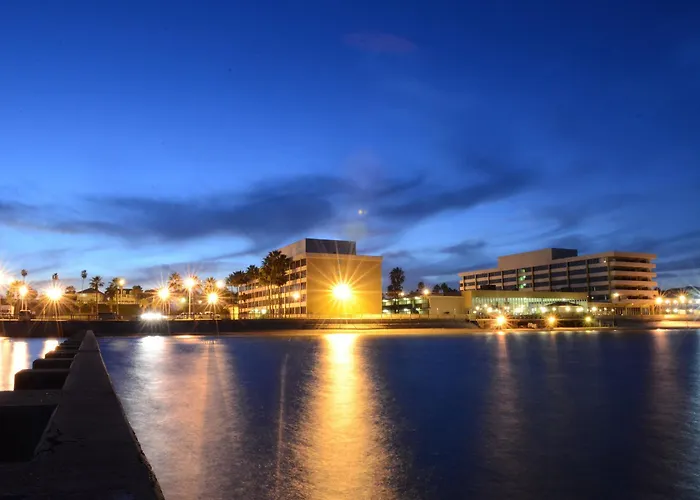 Golf hotels Emerald Beach Corpus Christi