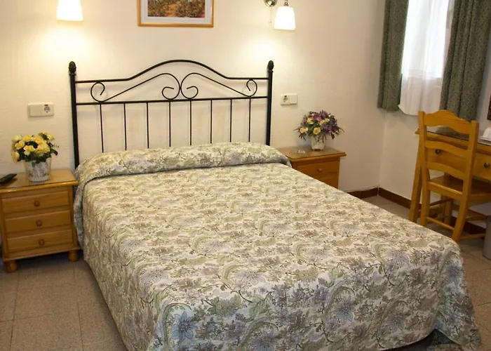 Hôtel pour familles: Hostal Los Alpes