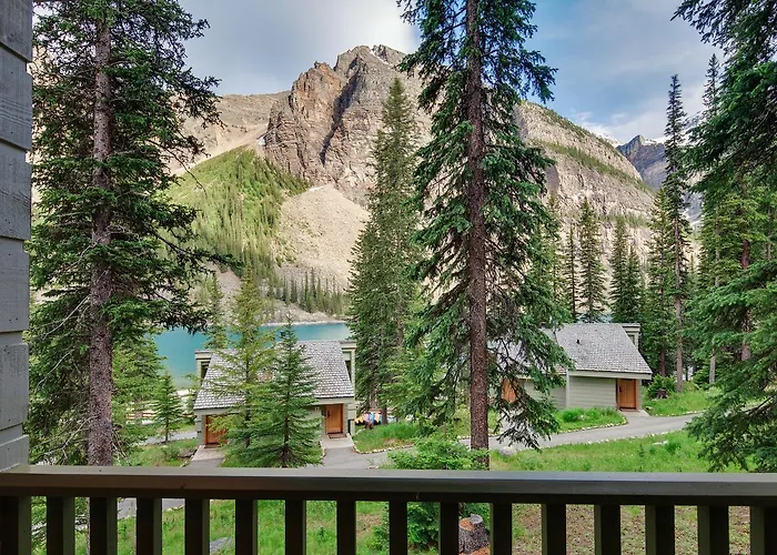 Vila: Moraine Lake Lodge