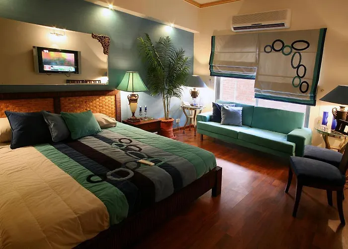Pet Friendly hotel: Maisonette Hotel & Apartments