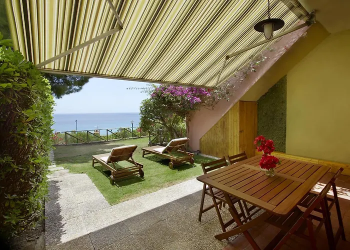  Pinus Village Sea Front