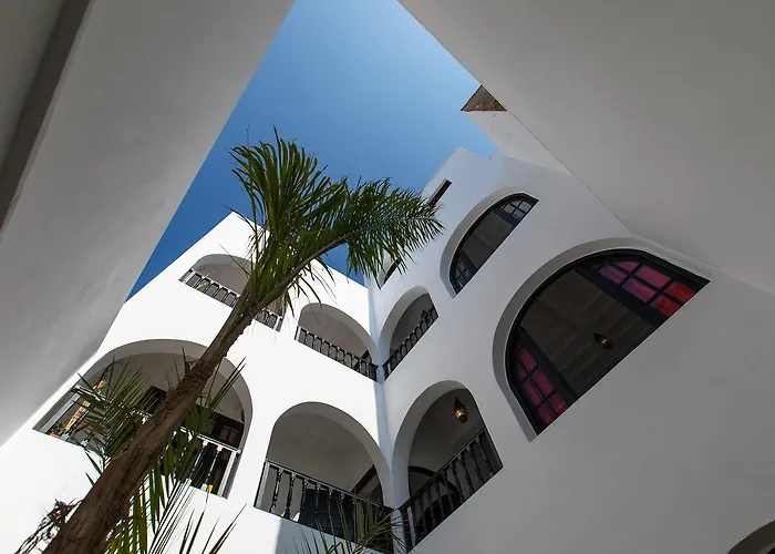 Riad Dar Awil