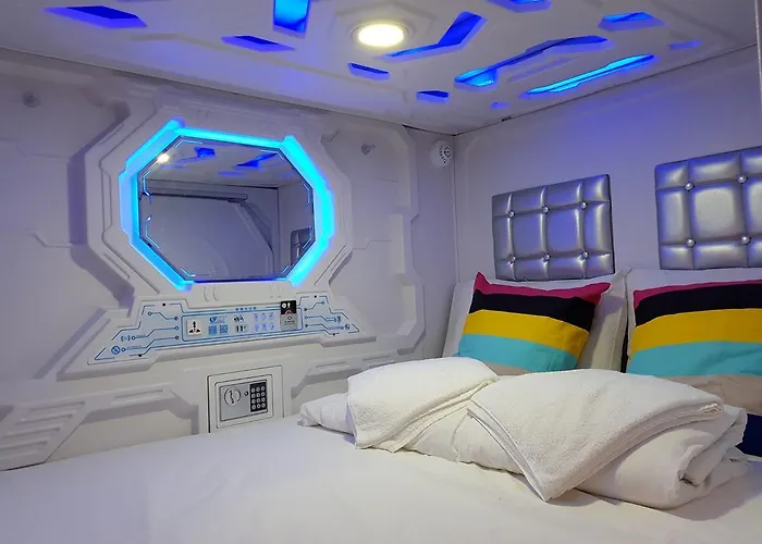 Hotel: Galaxy Pods @ Chinatown