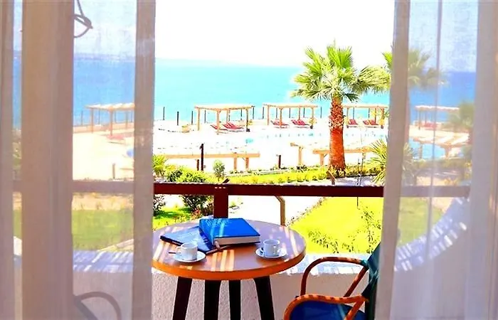 Ceshme Plus Hotel