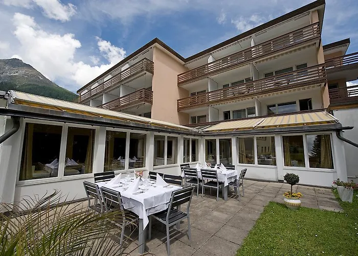 Сity center hotels Cresta Sun