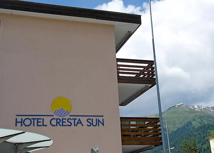Сity center hotels Cresta Sun