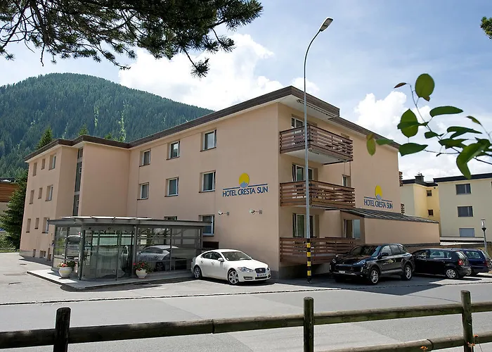 Сity center hotels Cresta Sun