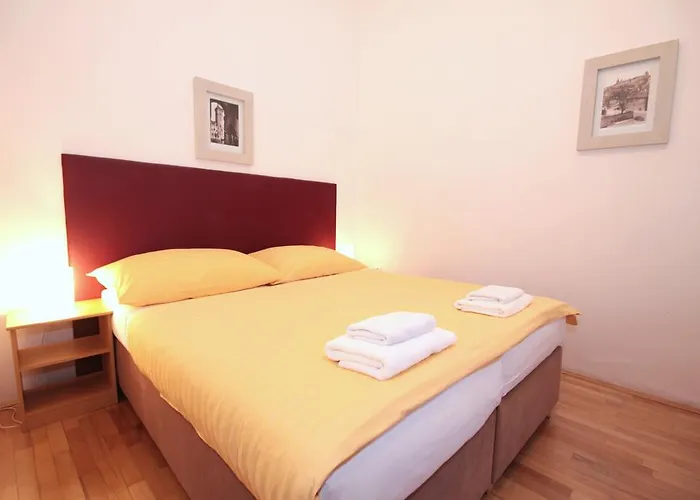 Leo Apartments Old Town