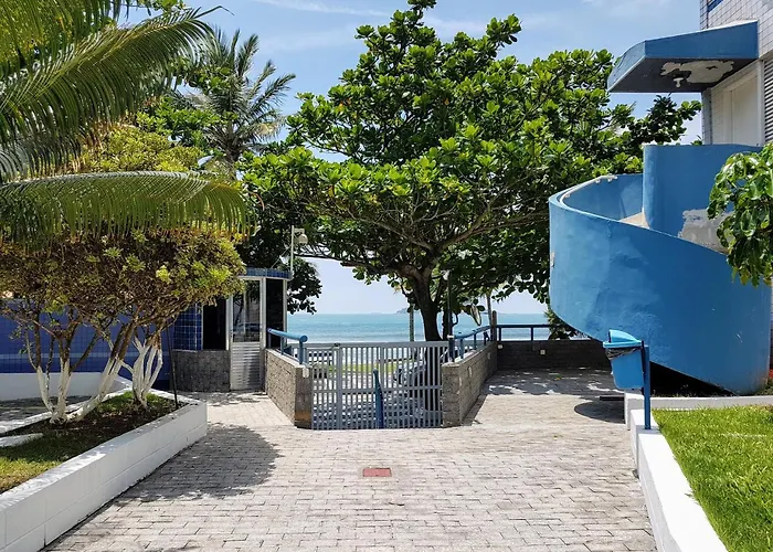 Praia do Tombo - Pé na areia