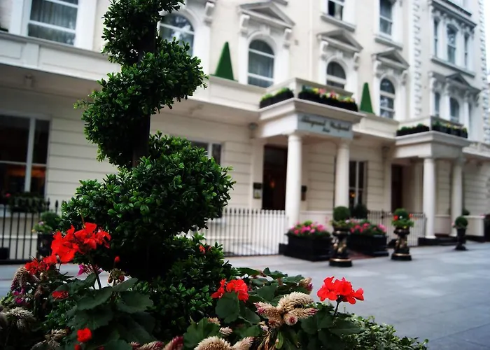 Abbey Court - Hyde Park